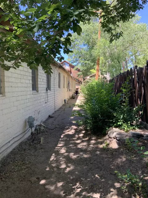 407 E Yaney St, Bishop, CA 93514 photo 24