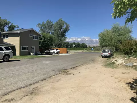 407 E Yaney St, Bishop, CA 93514 photo 5