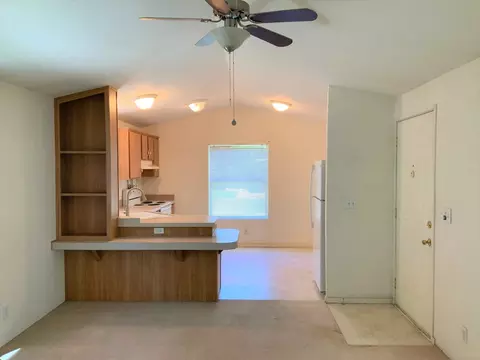 198 Maciver Apt 34 St, Bishop, CA 93514 photo 4