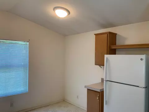 198 Maciver Apt 34 St, Bishop, CA 93514 photo 8