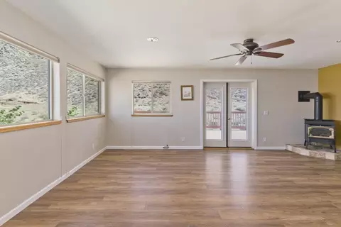 89 Bir Rd, Bishop, CA 93514 photo 12