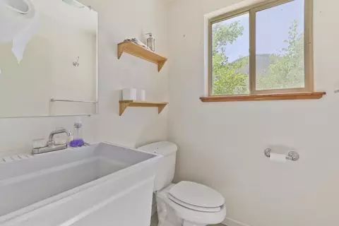 89 Bir Rd, Bishop, CA 93514 photo 46