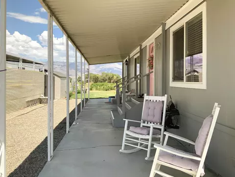 1498 Argyle Ln, Bishop, CA 93514 photo 2
