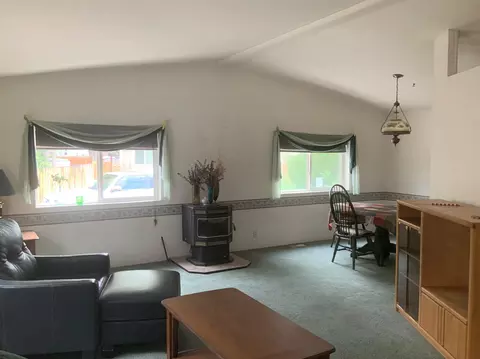 85 Schober Ln, Bishop, CA 93514 photo 3
