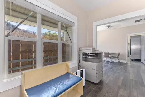 180 Clarke St, Bishop, CA 93514 photo 8