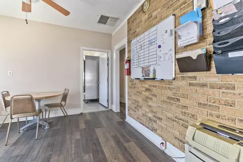 180 Clarke St, Bishop, CA 93514 photo 10