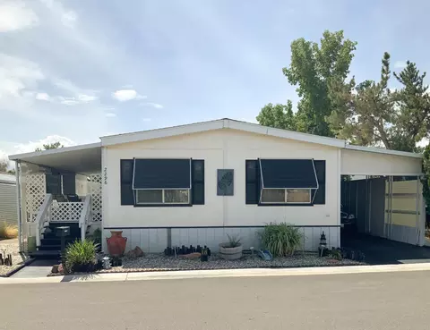 2296 Baskerville Ave, Bishop, CA 93514 photo 2