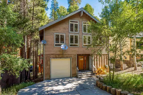 685 Steelhead Rd, June Lake, CA 93529