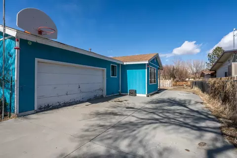 265 Chestnut St, Big Pine, CA 93513 photo 31