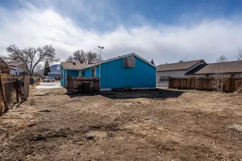 265 Chestnut St, Big Pine, CA 93513 photo 3