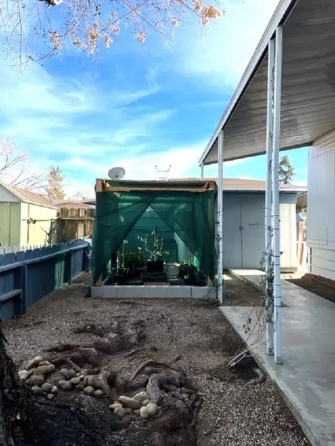 2282 Galloway Ave, Bishop, CA 93514 photo 3