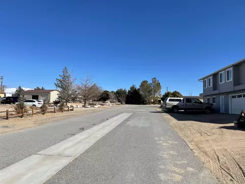 614 Houston Dr, Bishop, CA 93514 photo 3