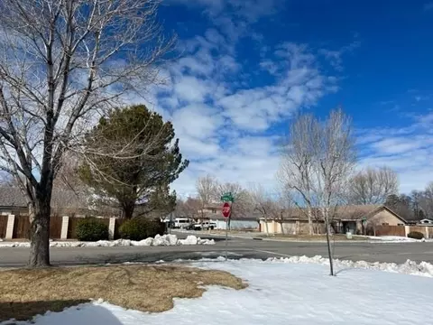 2300 Shoshone Dr, Bishop, CA 93514 photo 3