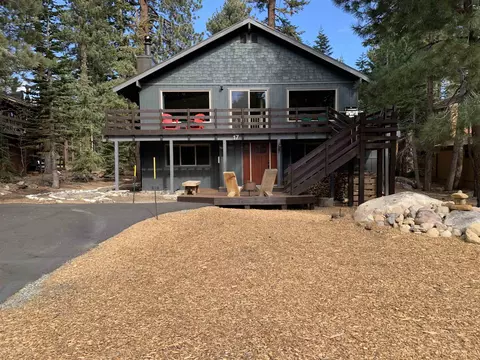 17 Pinehurst Rd, Mammoth Lakes, CA 93546