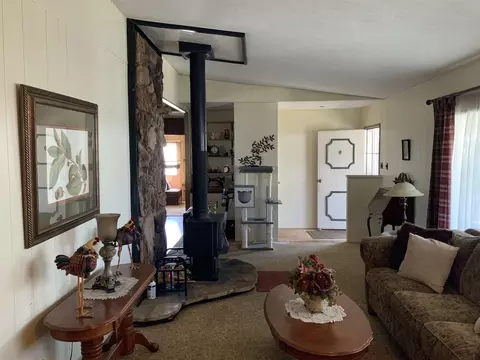 2305 Baskerville Ave, Bishop, CA 93514 photo 4