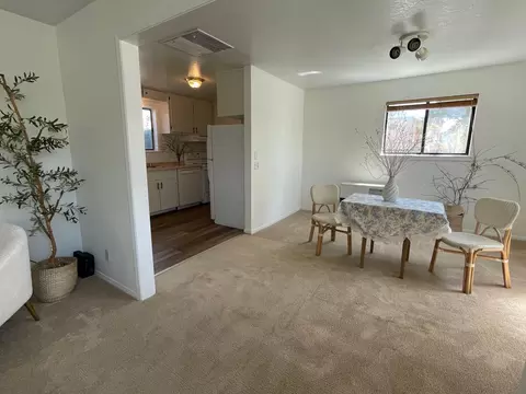 286 S 3rd St, Bishop, CA 93514 photo 9