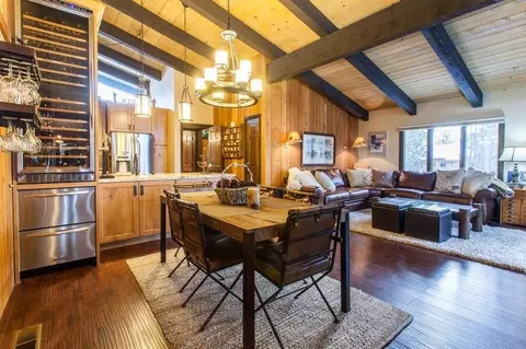 3377 Chateau Rd #17, Mammoth Lakes, CA 93546