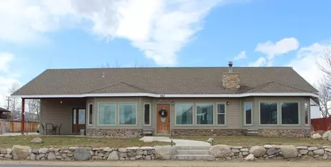 363 Stock Dr, Bridgeport, CA 93517