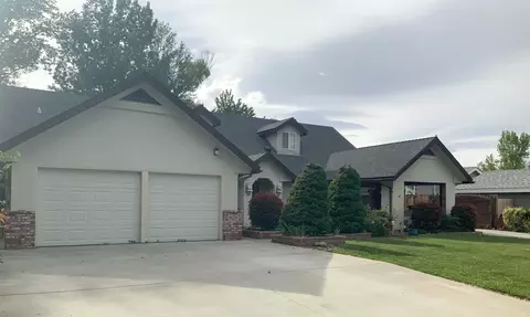 133 Elmcrest Dr, Big Pine, CA 93513