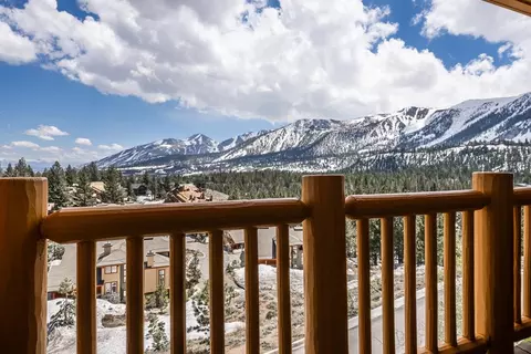 201 Juniper Springs Dr #305, Mammoth Lakes, CA 93546