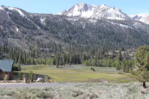 61 Alpenglow Ct, June Lake, CA 93529