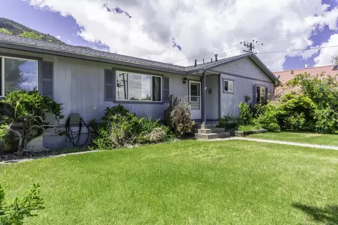 80 Lee Vining, Lee Vining, CA 93541
