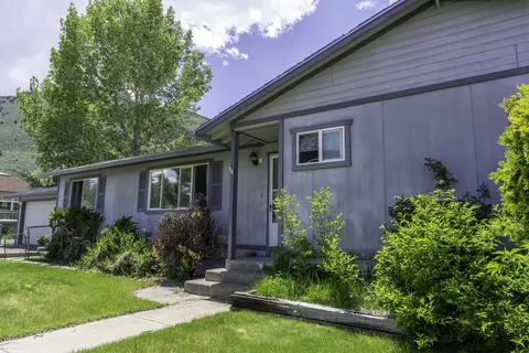 80 Lee Vining, Lee Vining, CA 93541 photo 2