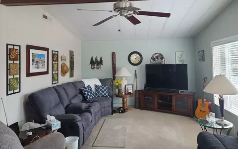 2261 Baskerville Ave, Bishop, CA 93514 photo 3