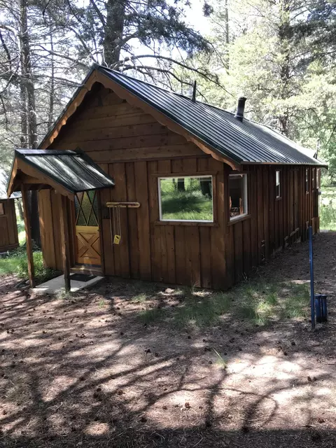 51 Shadow Pines Rd, June Lake, CA 93529