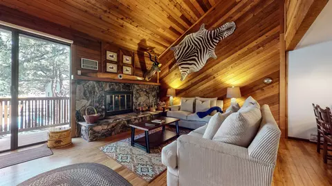 2059 Meridian Blvd #39, Mammoth Lakes, CA 93546