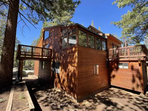 2483 Old Mammoth Rd, Mammoth Lakes, CA 93546