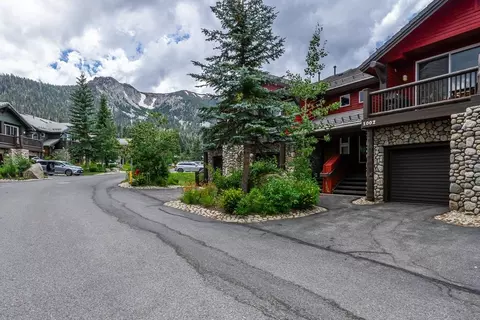 1002 Fairway Cir #1002, Mammoth Lakes, CA 93546