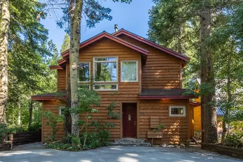 208 Alexander Ln, Mammoth Lakes, CA 93546