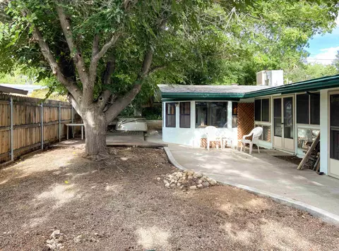 267 Mesquite Rd, Bishop, CA 93514