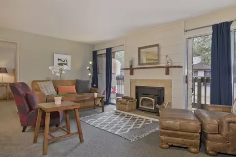 2289 Sierra Nevada Rd #J4, Mammoth Lakes, CA 93546