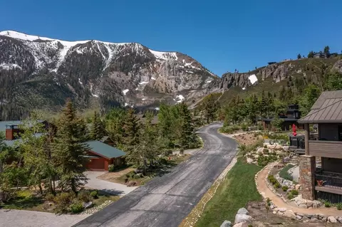 401 Ranch Rd, Mammoth Lakes, CA 93546