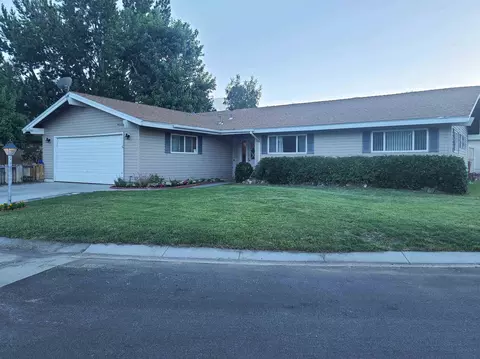 219 Terrace Dr, Big Pine, CA 93513