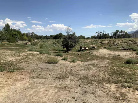 570 W Bush St, Lone Pine, CA 93545 photo 5