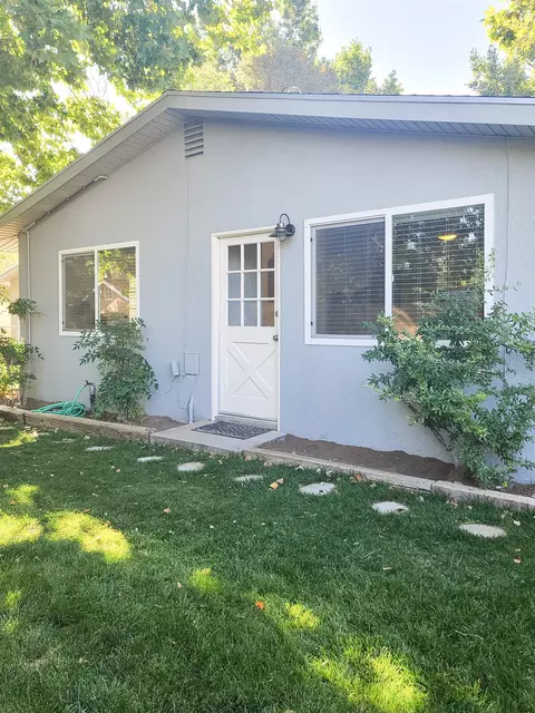 602 W Crocker Ave, Big Pine, CA 93513