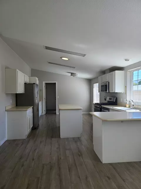 151 Johnston Dr, Bishop, CA 93514 photo 6