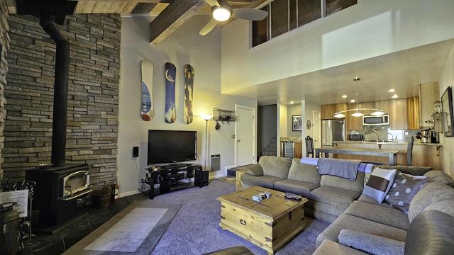 273 Rainbow Ln #50, Mammoth Lakes, CA 93546