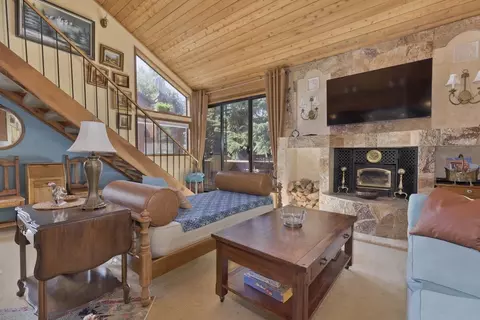 4710 Minaret Rd #25, Mammoth Lakes, CA 93546