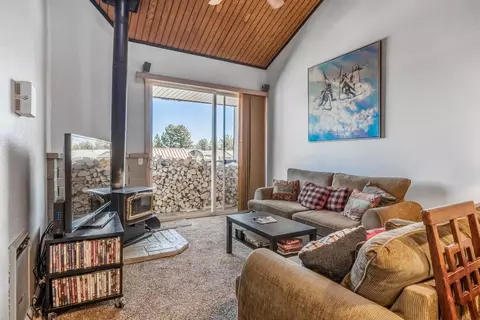 137 Laurel Mountain Rd #424, Mammoth Lakes, CA 93546