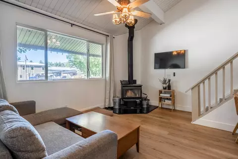 165 Old Mammoth Rd #148, Mammoth Lakes, CA 93546