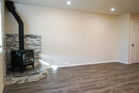 165 Old Mammoth Apt 133 Rd #133, Mammoth Lakes, CA 93546