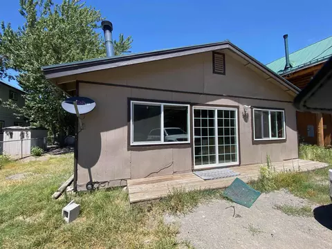 100 Foster Ave, June Lake, CA 93529