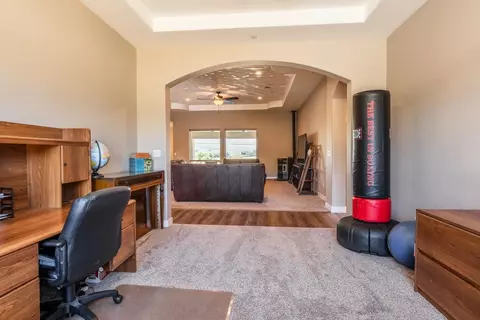 295 Arboles, Bishop, CA 93514 photo 14