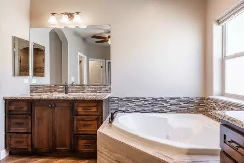 295 Arboles, Bishop, CA 93514 photo 9