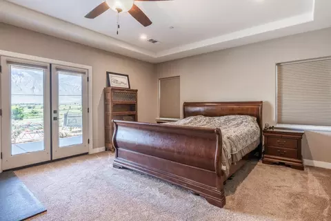 295 Arboles, Bishop, CA 93514 photo 4