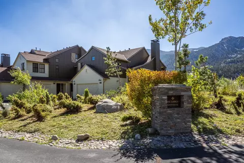 1159 Red Peak Dr #1159, Mammoth Lakes, CA 93546